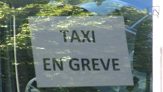 Les Taxis Aixois en grève contre UberPop