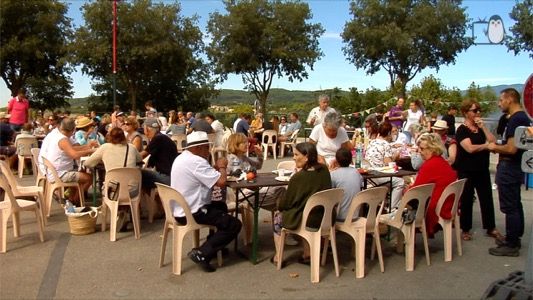 Déjeuner partagé à Pertuis