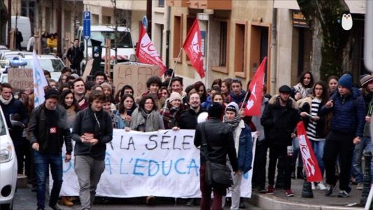 Lycéens et étudiants rassemblés contre le "Plan Étudiants"