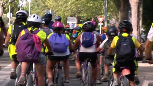 PERTUIS - L'éducation au Vélo à l'École la Burlière
